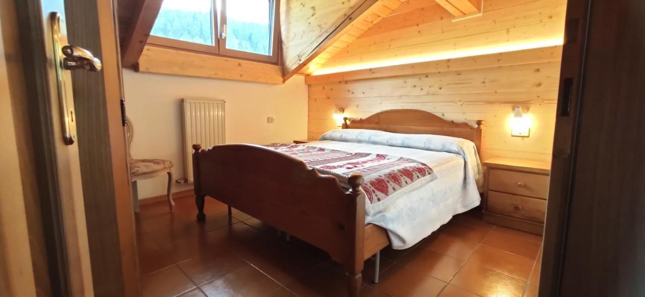 Mansarda A Carciato, Trilocale In Montagna Apartment Dimaro Bagian luar foto