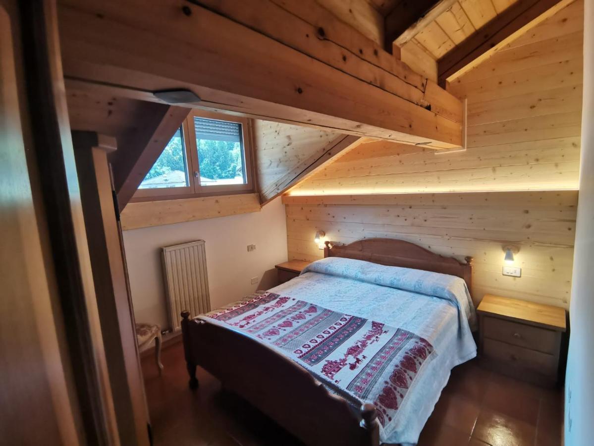 Mansarda A Carciato, Trilocale In Montagna Apartment Dimaro Bagian luar foto