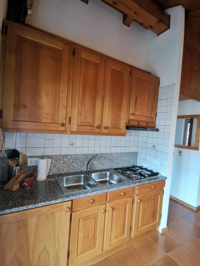 Mansarda A Carciato, Trilocale In Montagna Apartment Dimaro Bagian luar foto