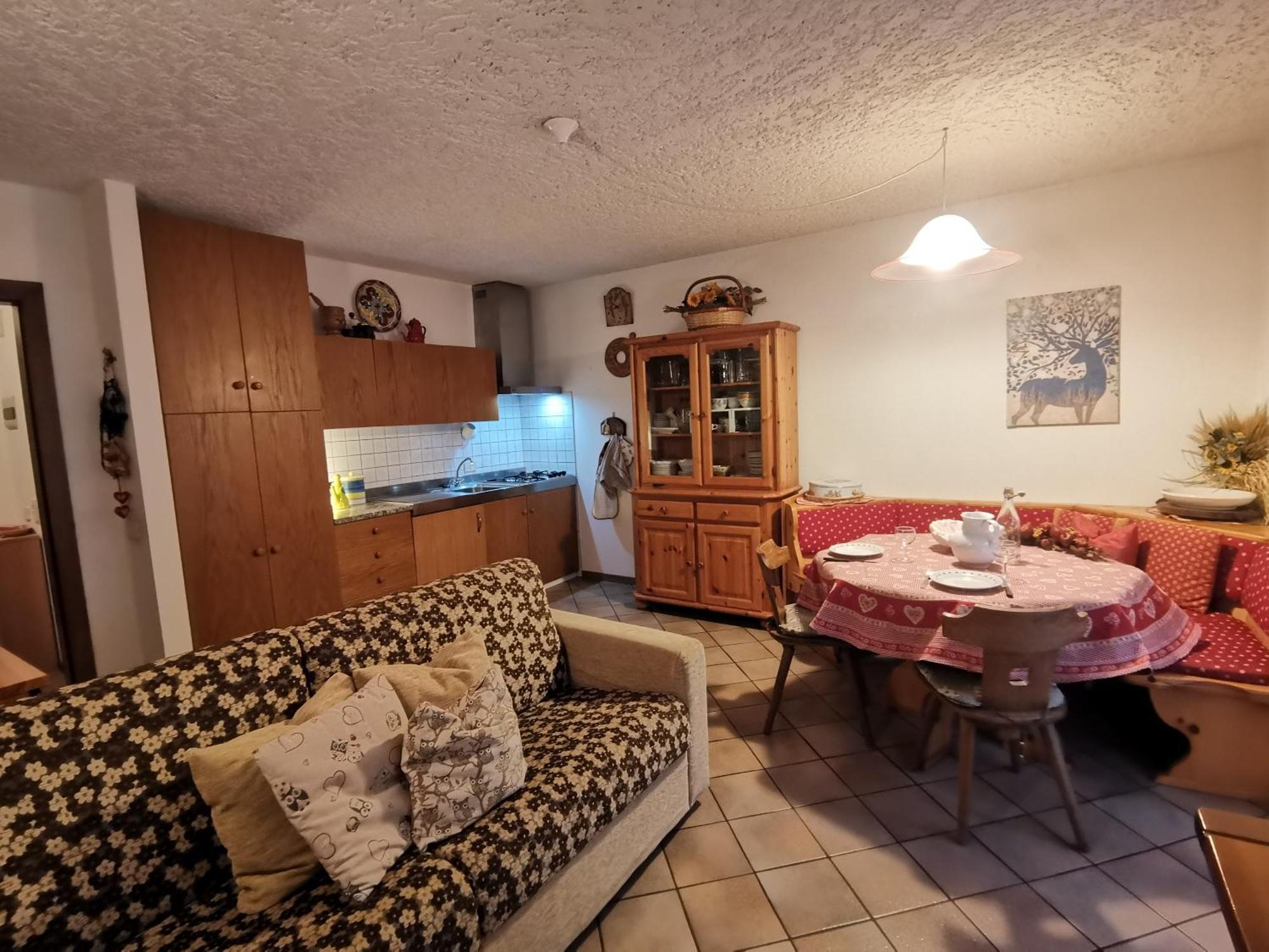 Mansarda A Carciato, Trilocale In Montagna Apartment Dimaro Bagian luar foto