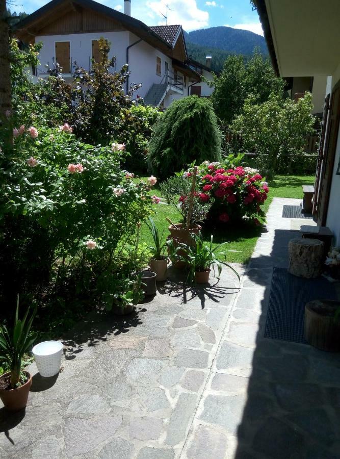 Mansarda A Carciato, Trilocale In Montagna Apartment Dimaro Bagian luar foto